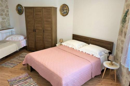 New Villa Ole, Stone House, Sea View, Jacuzzi