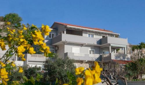 Luxury Sea View Apartment