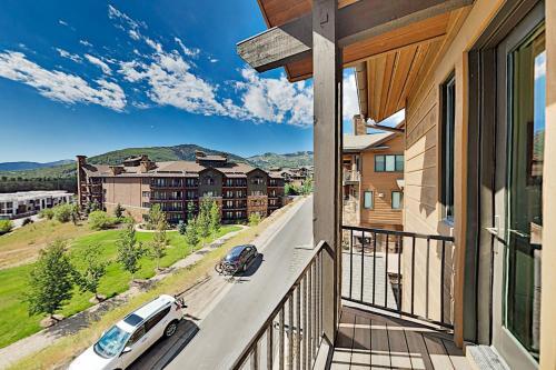 Juniper Landing Unit 905