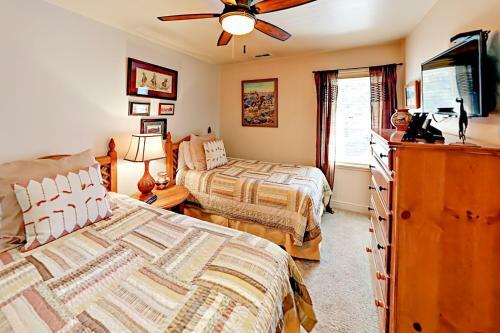 Park Ave Manor 3b