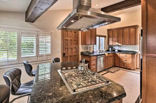 Luxe Federal Way Retreat With Dock And Fire Pit!