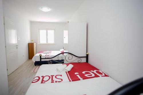 2-floor Apartment Very Close To The Beach