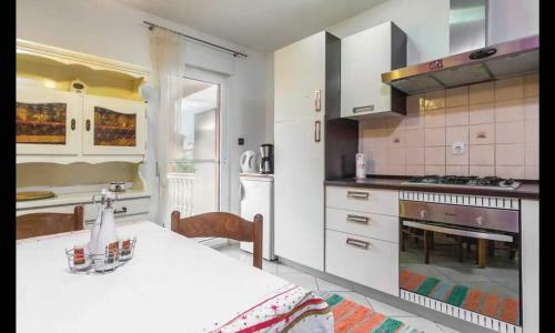 Mari House