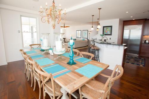 The Sanctuary - Simply Divine Penthouse B411