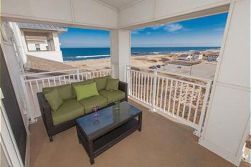 The Sanctuary - Beach And Bay Penthouse B428