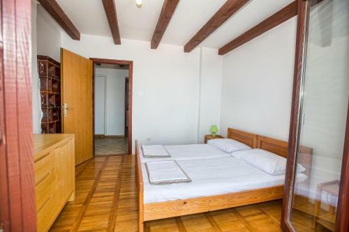 Apartamento Penthouse Karlobag