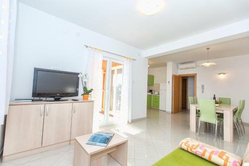 Apartments Villa Dina