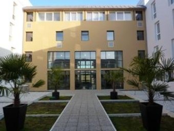 Aparthotel Appart'city Pau Idron