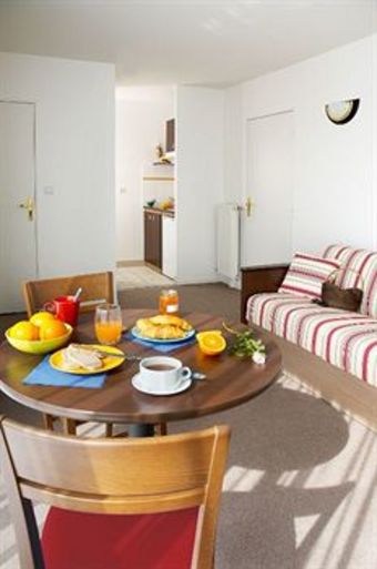 Aparthotel Appart'city Pau Idron