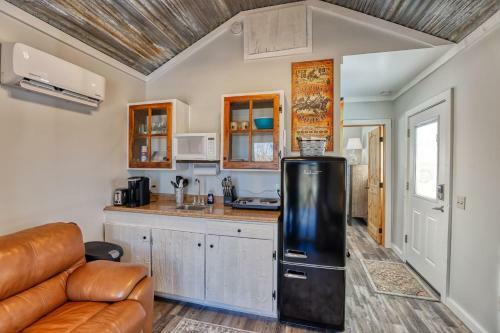 New Hidden Riverbank Cottage