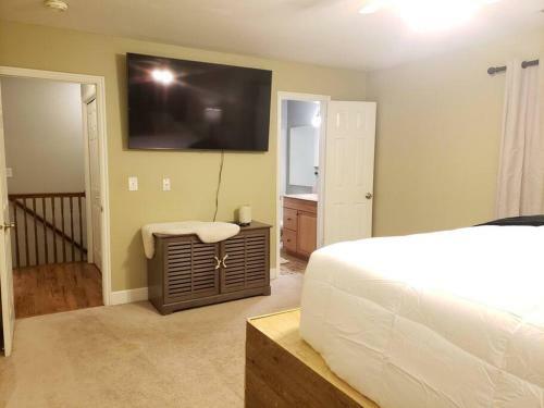 Spacious Home Near World Class Ski Resorts!