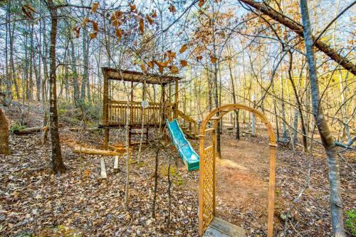 Dreaming Tree Of Lake Lure