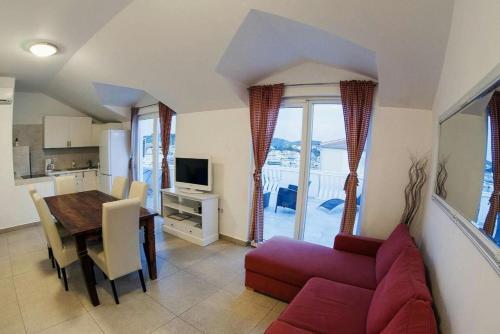 Apartments By The Sea Jezera, Murter - 17007