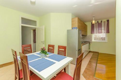 Apartments Villa As Jezera