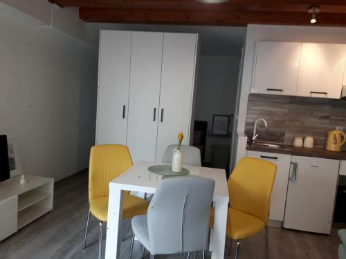 Fina M Studio Apartman