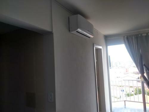 Su�te Com Cozinha Independente Em Apartamento
