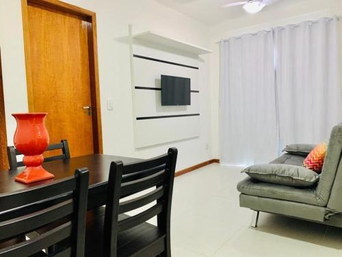Apartamento Bem Localizado Praia E Centro Com Vista Da Cidade - 301