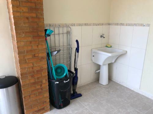 Casa de 02 Quartos Com Conforto Em Cabo Frio