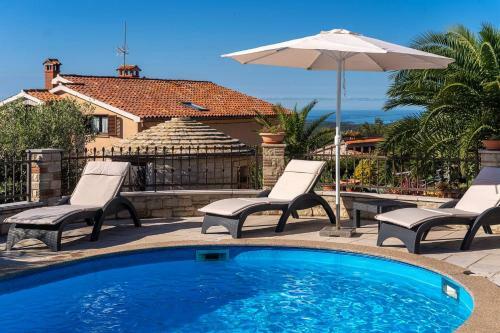 Hostal Apartments Villa Eri?