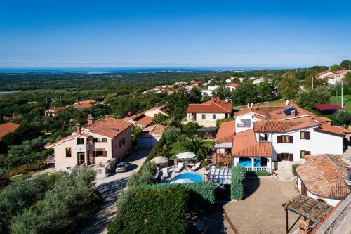Hostal Apartments Villa Eri?