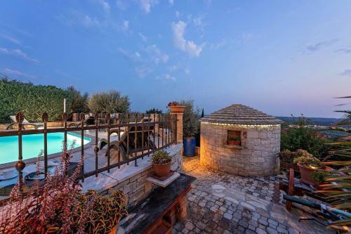 Hostal Apartments Villa Eri?