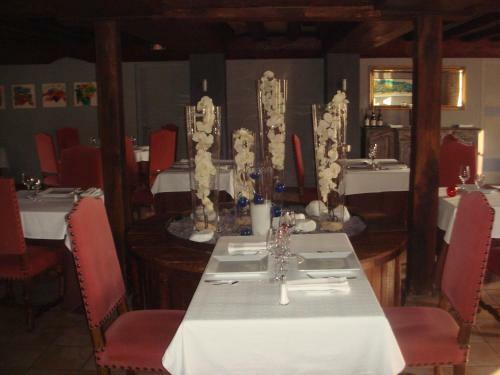 Hotel Moulin De Bourgchateau