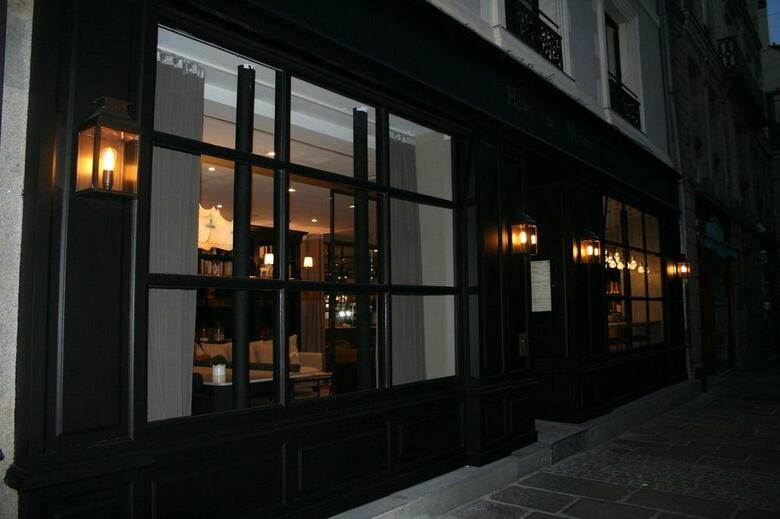 Hotel De Nemours
