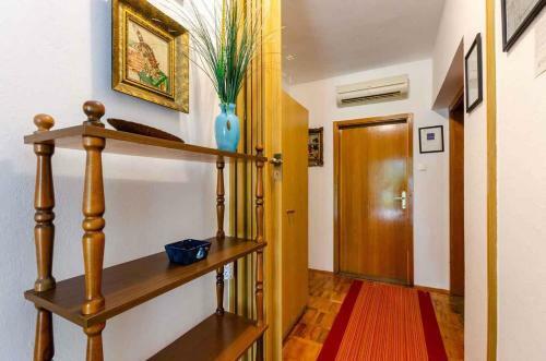 Apartment In Jadranovo 39395
