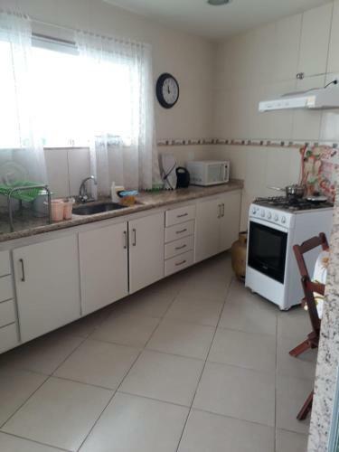 Casa De Praia Com Piscina Pero