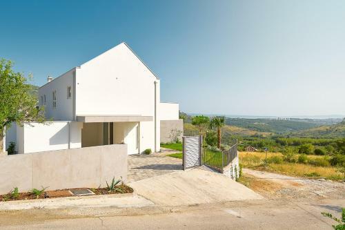 Design Villa Clavis-brand New Villa With A View