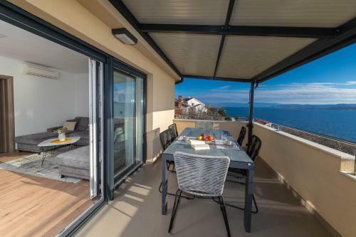 Deluxe Apartment Stunning View