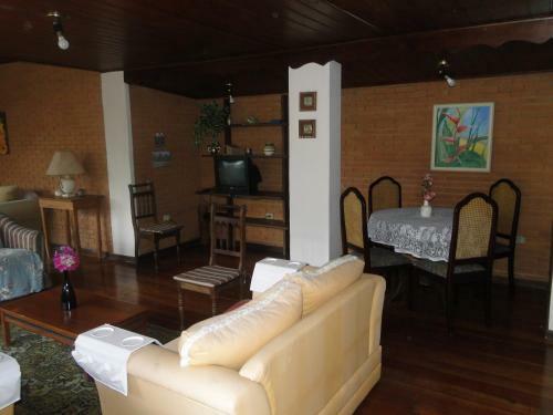 Casa Em Condom�nio Privado