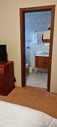 Hostal Villa de Lorenzo Guest House