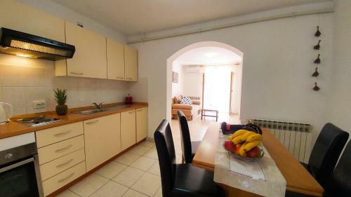Sunny Apartment Valbandon