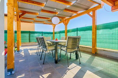 Villa Captain�s House, Beheizter Pool Und Riesiger Garten