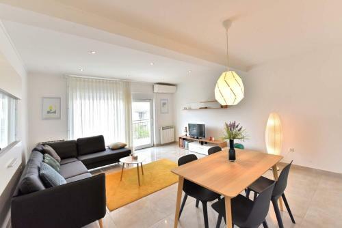 Brezac Olive Garden Apartment