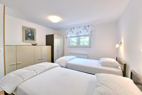 Brezac Olive Garden Apartment