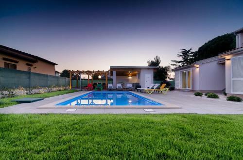 Villa The Captain House