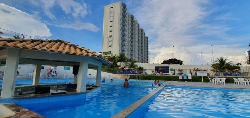 Apartamento Golden Dolphin Express Roberto Imoveis