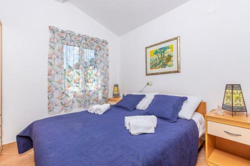 Janus Apartments