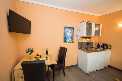 Apartments In Klenovica 35624