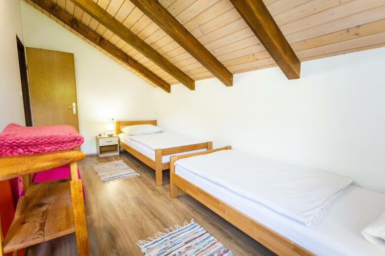 Apartmani Cerove?ki