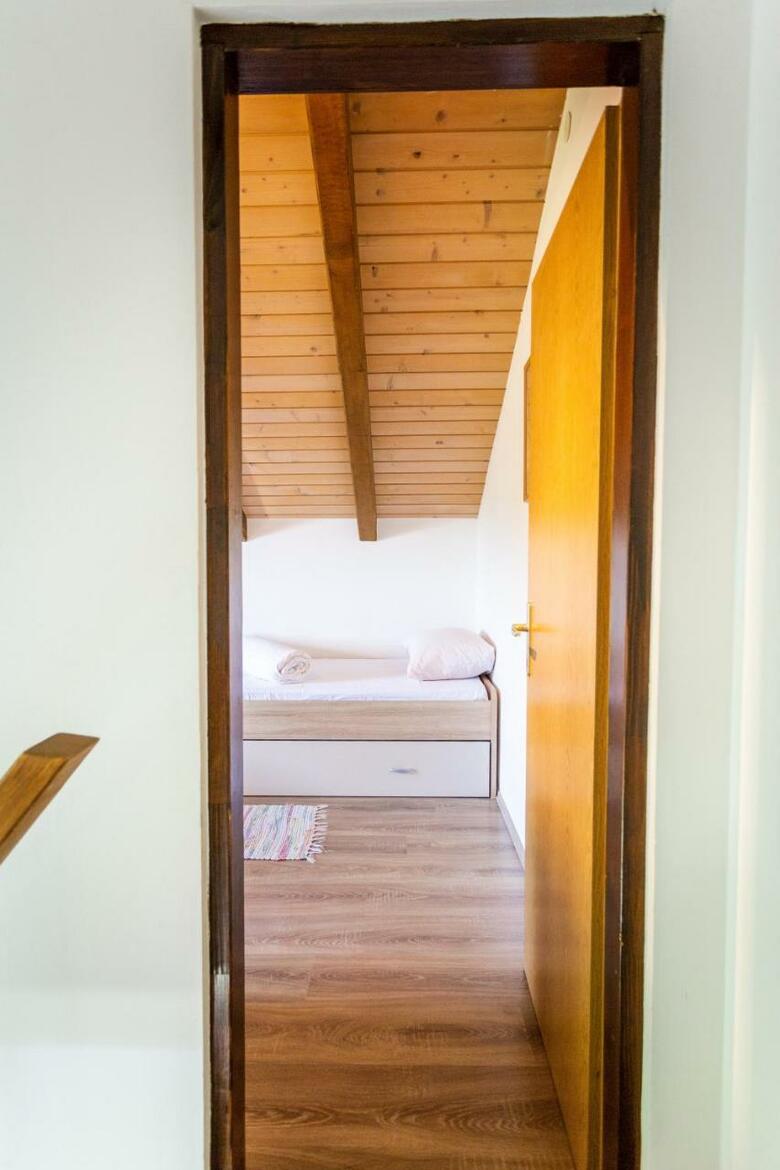 Apartmani Cerove?ki