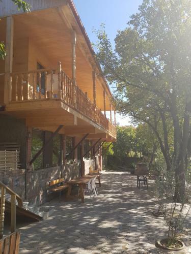 Hostal Amiran's Lake