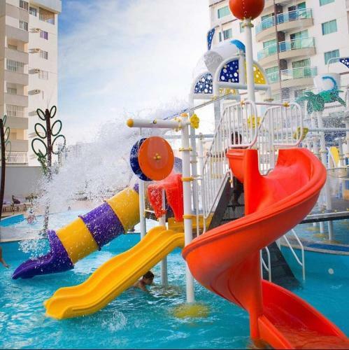 Priv� Riviera - Apartamento 2 Quartos Via - Euemcaldas