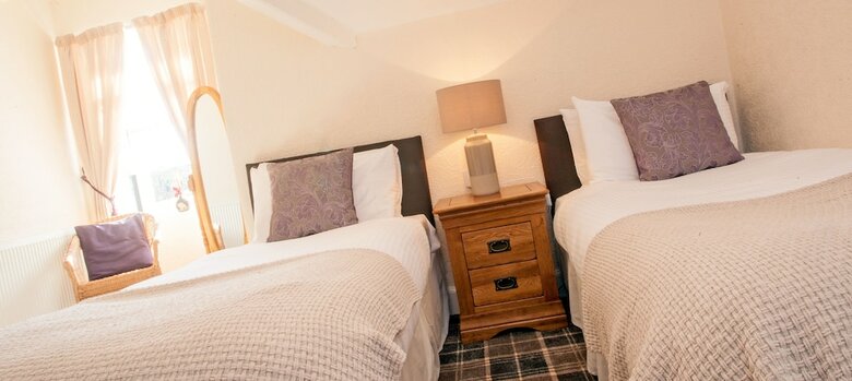 Hostal Glenmoriston Arms Hotel