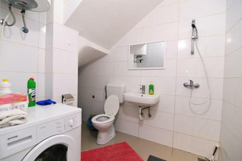 Tyson 2 Bedroom Apartment
