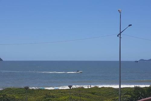 Sobrado Novo A 700m Da Praia