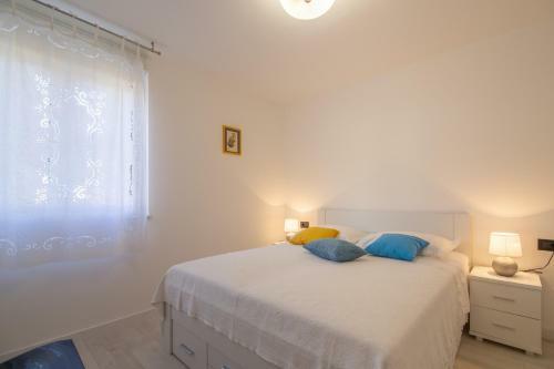 Apartments Nona Draga