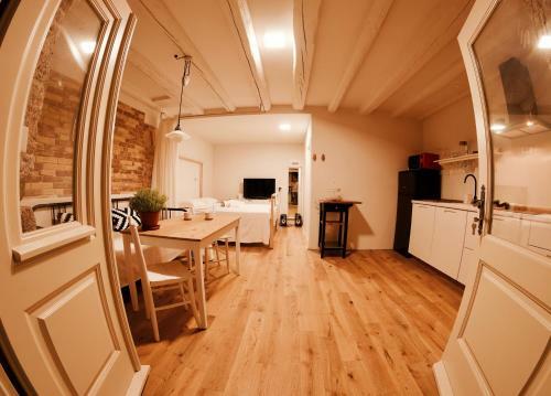 Apartamentos Tego's Stone House